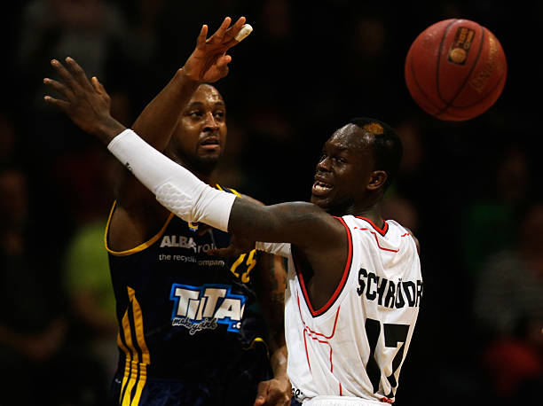 敲响警钟 敲响警钟