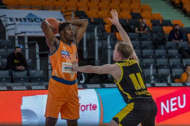 罚球比任何 罚球比任何